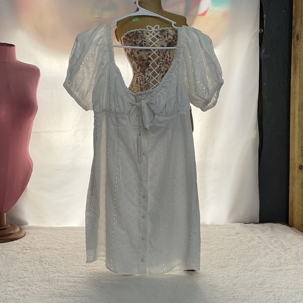 Olivaceous Cream Lace-Trim Peasant Top - Picture 3 of 3